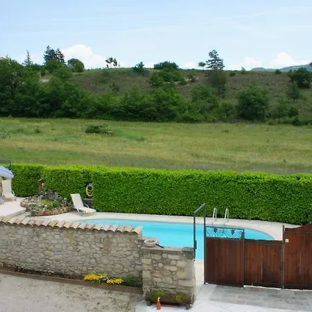 Holiday With Fenced Pool - Alpes De Hautes Provence *