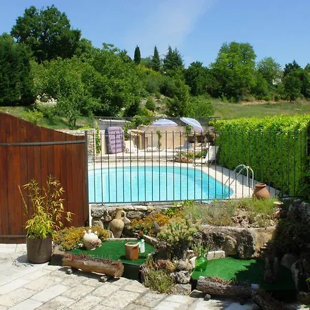 Holiday With Fenced Pool - Alpes De Hautes Provence * Niozelles